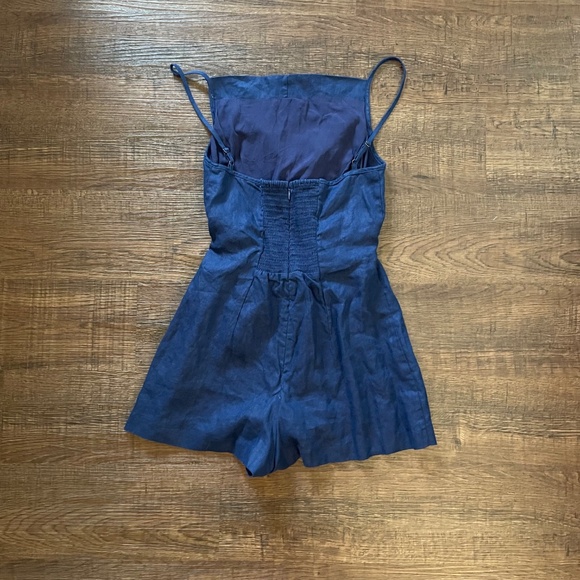 Reformation Ciara Linen Romper Size 2 Sleeveless Linen Romper w/ Back Smocking - Picture 3 of 7
